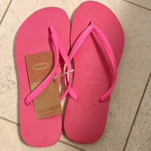 NWT Havaianas Slim Flip Flops Size 39-40 (US 9/10)